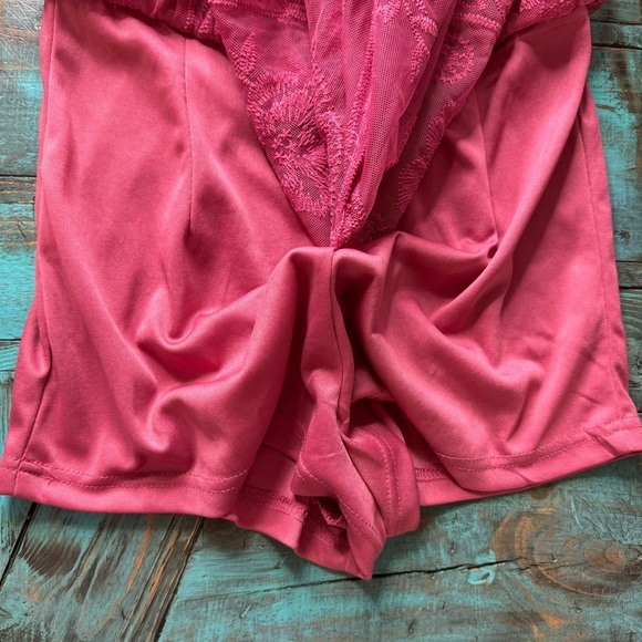 Honey Punch Pink Lace Romper Maxi Dress Size Small Plunging Neckline Feminine - Picture 11 of 15